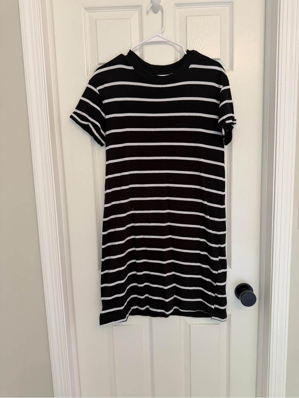 Old Navy Women’s Black & White Striped T-Shirt Dress